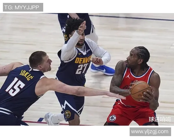 2019年12月26日勇士与火箭激战成名球星对决引发球迷热议