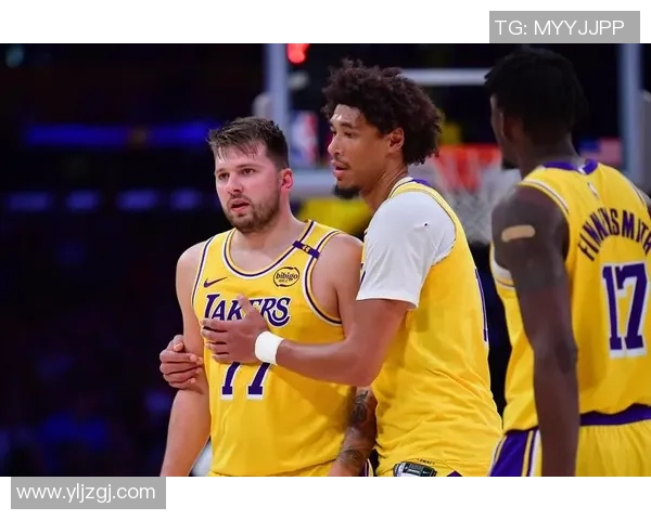 0809赛季湖人与火箭的巅峰对决回顾与分析